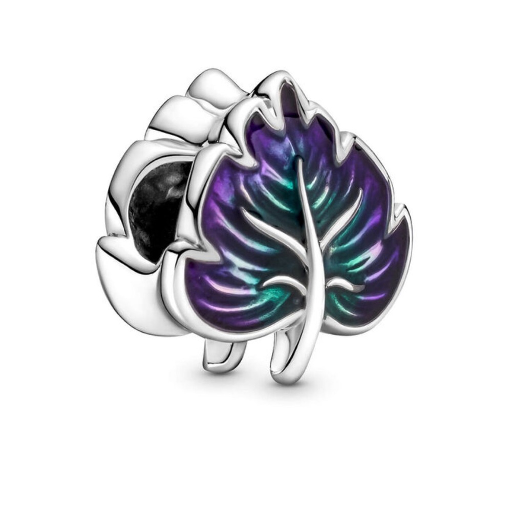 pandora leaf charm